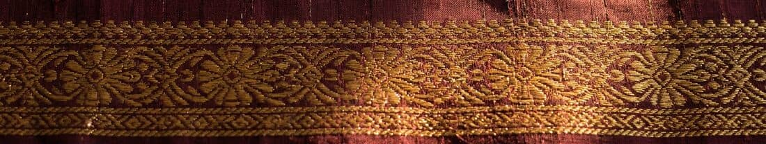 A master weaver at work on a traditional handloom